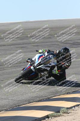 media/Oct-13-2025-Moto Forza (Mon) [[a66d839500]]/4-C Group/Session 2 (Bowl)/